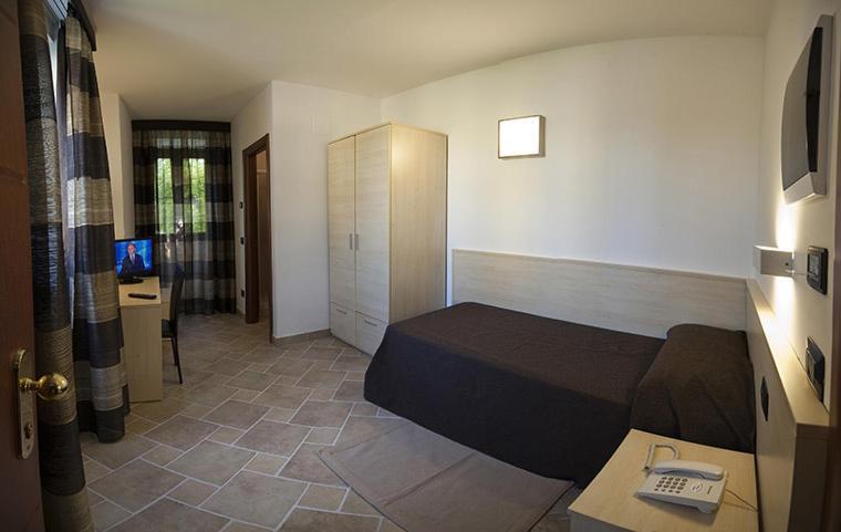 Pratola Peligna Villa Giovina חדר תמונה