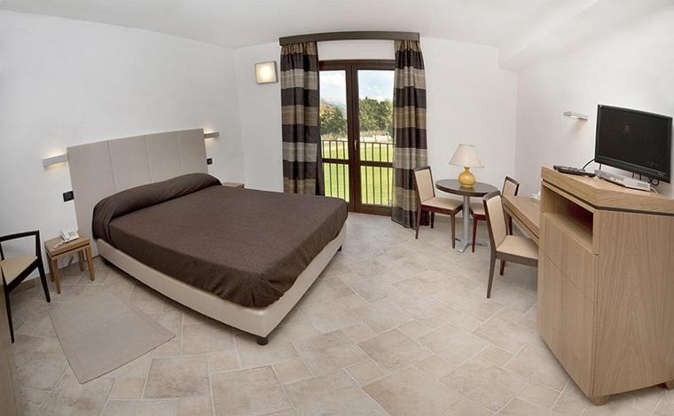 Pratola Peligna Villa Giovina מראה חיצוני תמונה